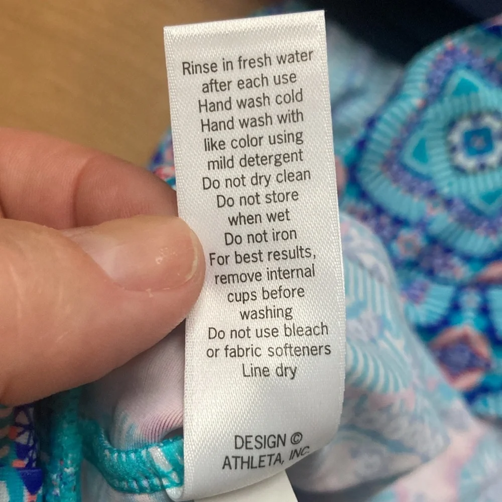 Athleta Fiji Blousy Tankini Top